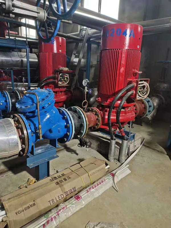 新興耐酸泵廠現(xiàn)場調(diào)試消防泵